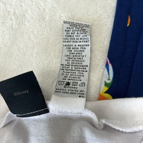 Disney Rainbow Collection Pride Pajama Set NWT Sz L — Mickey Love - Picture 9 of 9